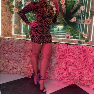 Body-con Velvet Paisley Print Zip-Up Mini Dress – Size Medium